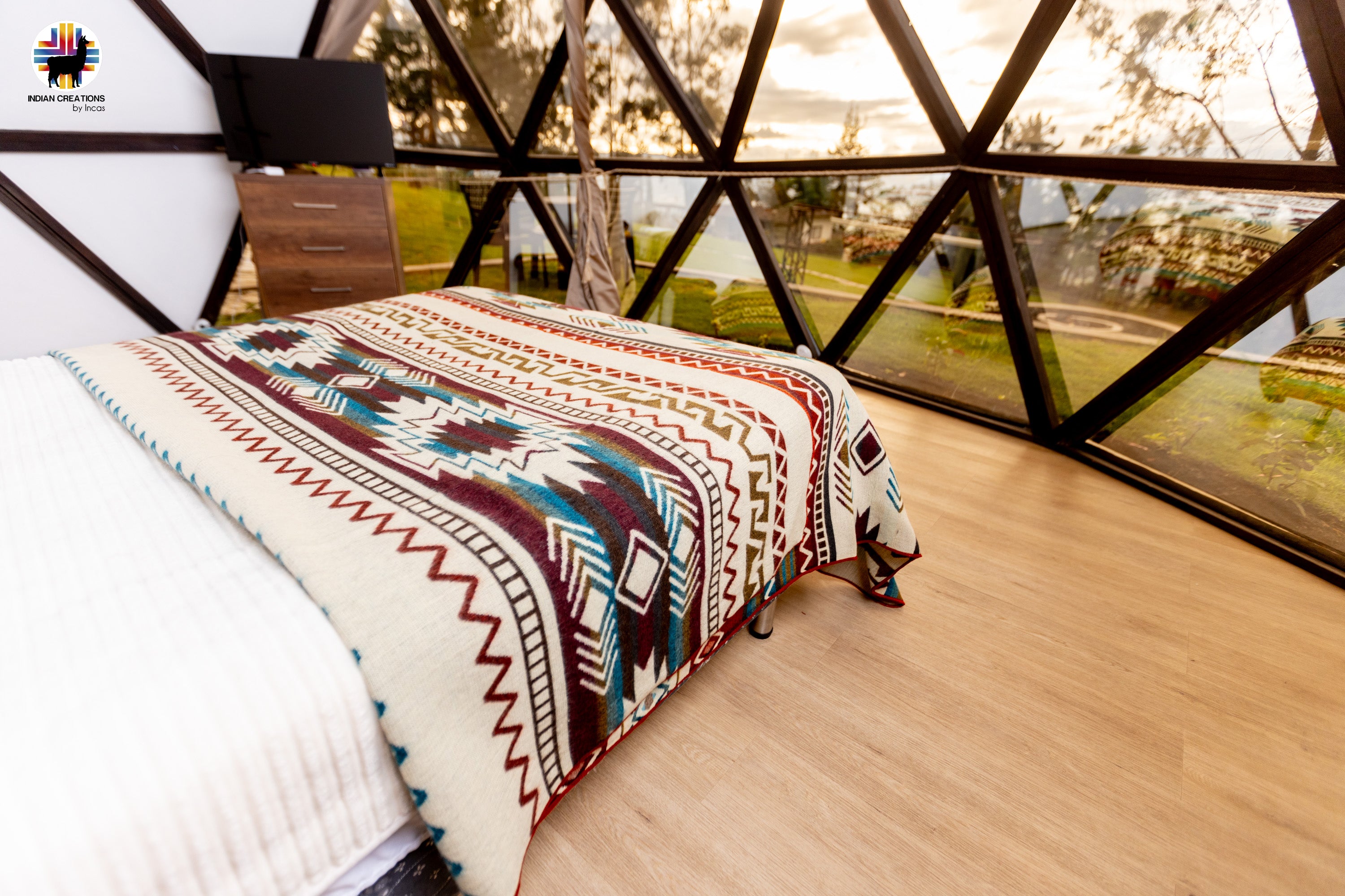 KING SIZE and Heavy-Duty Alpaca Blanket (Essential Ancient)