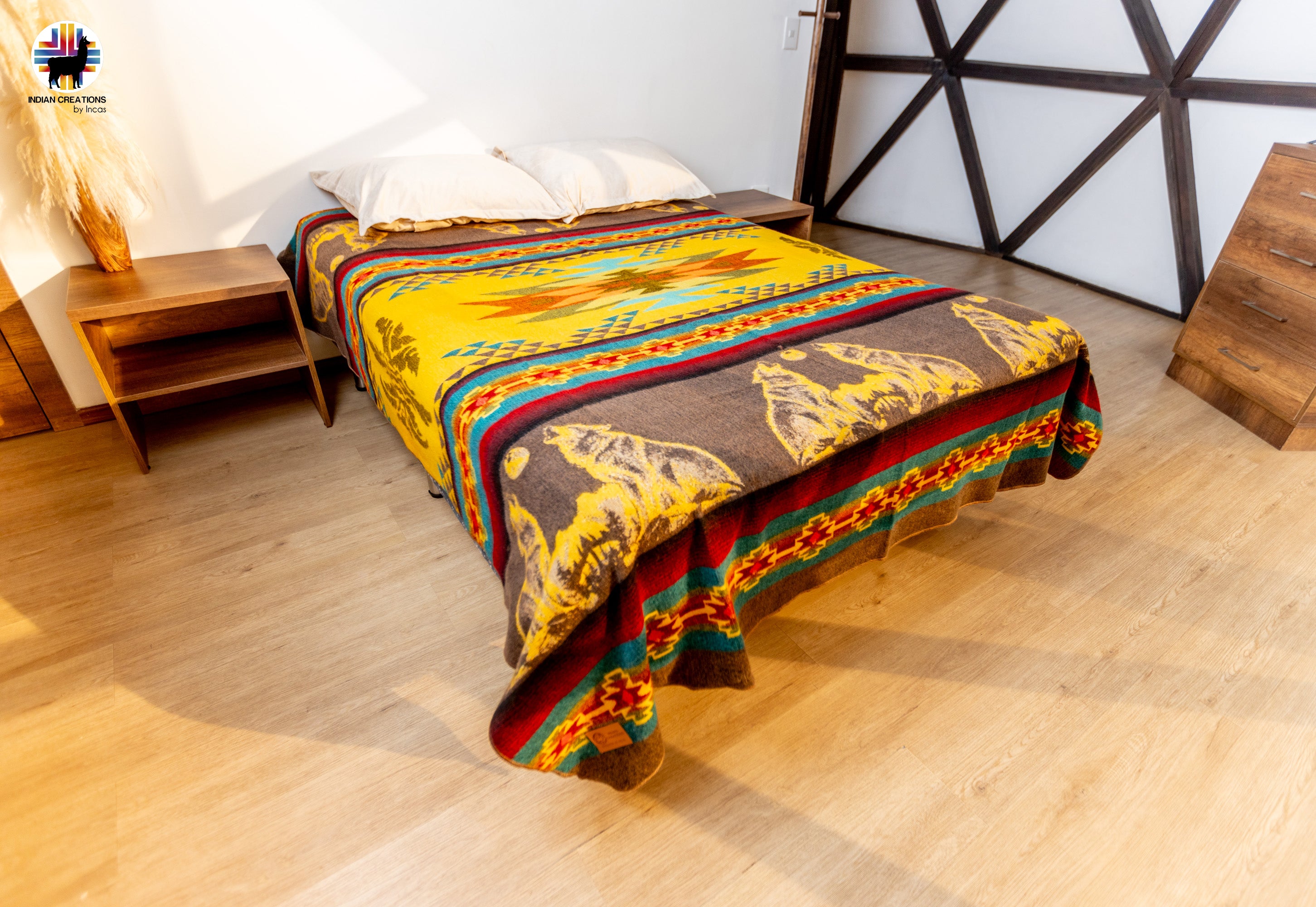 KING SIZE and Heavy-Duty Alpaca Blanket (Wolf Spirit)
