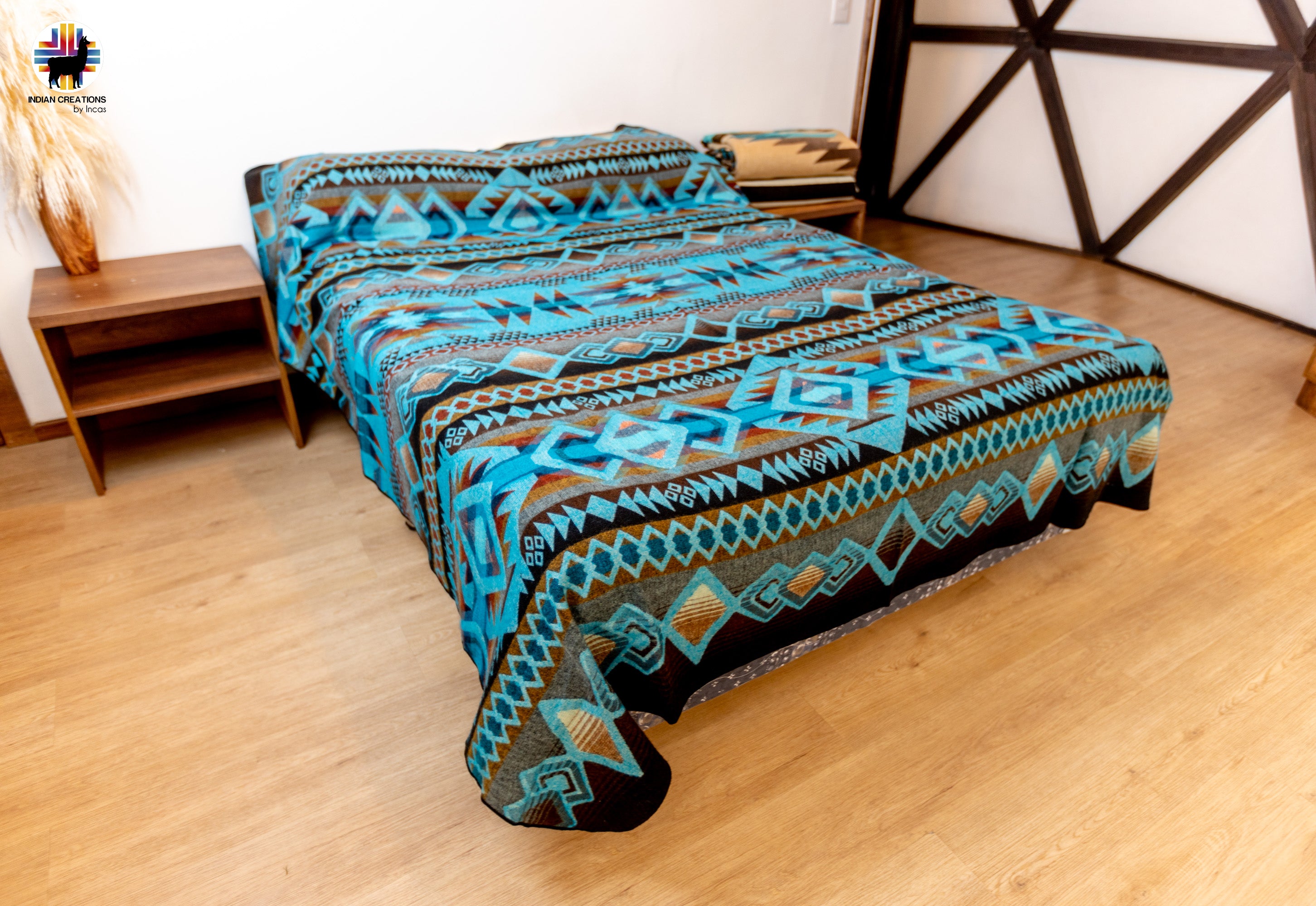 KING SIZE and Heavy-Duty Alpaca Blanket (Blue Morpho)