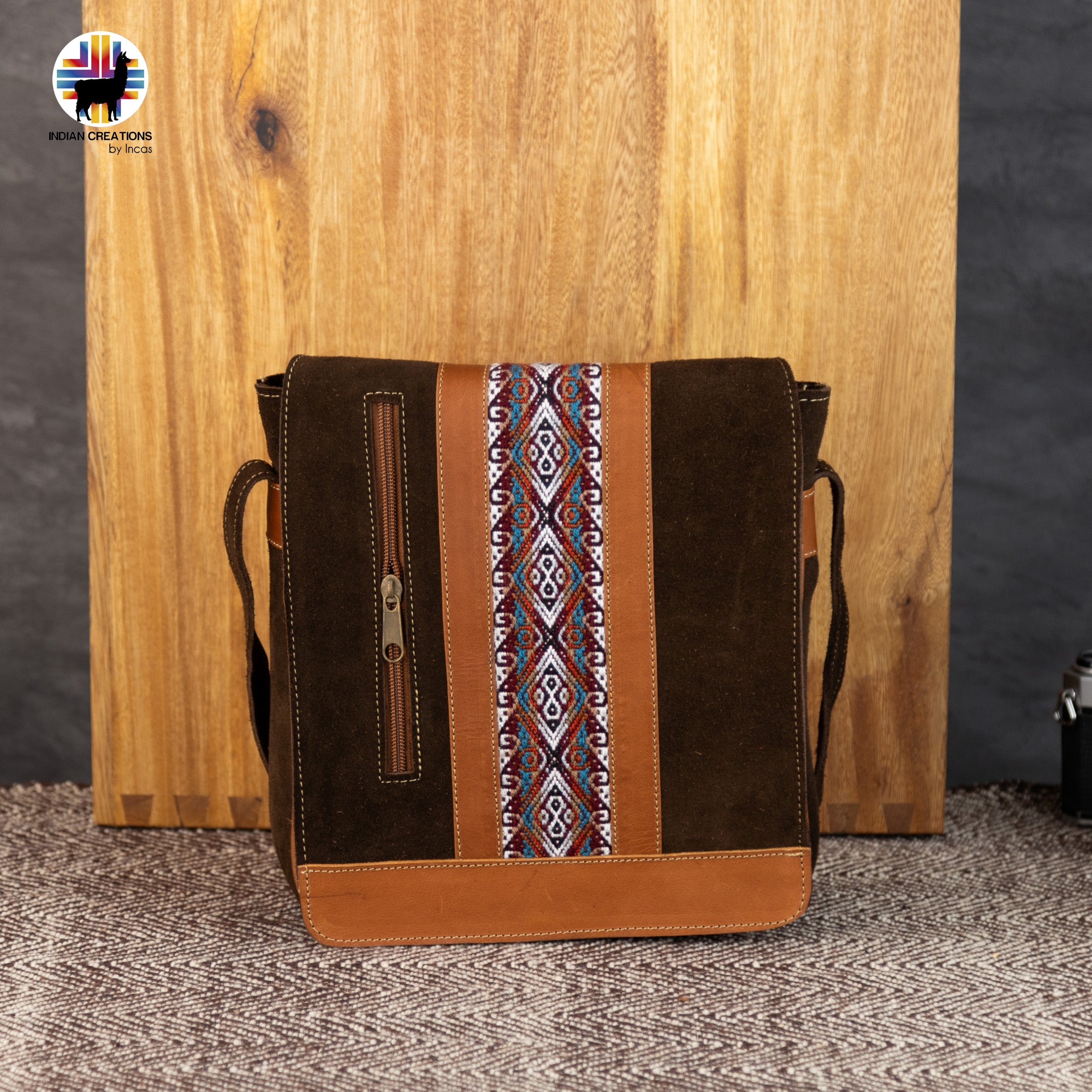 Suede Leather Cross-body Purse. Handcrafted by Indigenous Hands. Chic Purse. Hippie & Bohemian Style. FREE SHIPPING! Gift Ideas