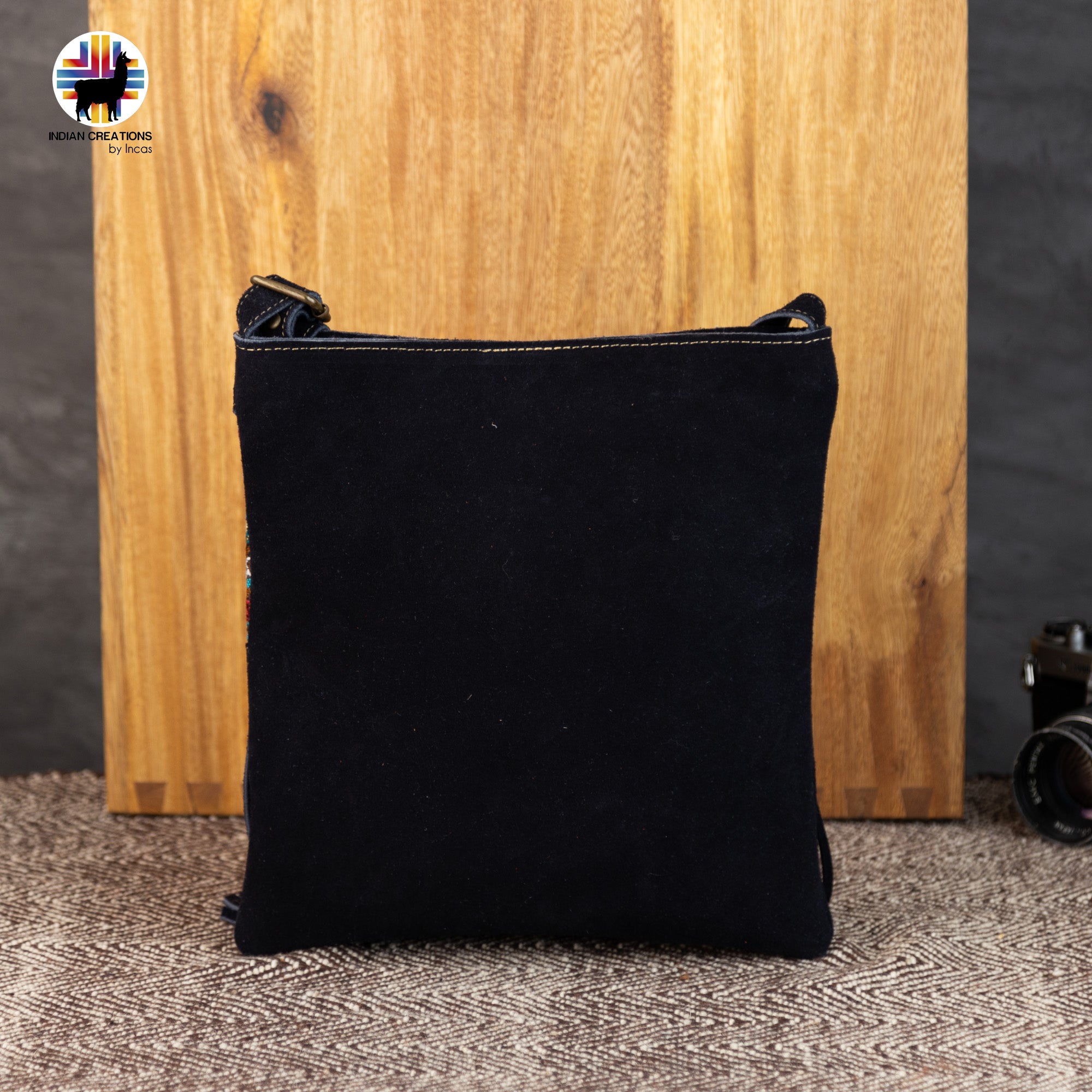 Suede Leather Cross-body Purse. Handcrafted by Indigenous Hands. Chic Purse. Hippie & Bohemian Style. FREE SHIPPING! Gift Ideas