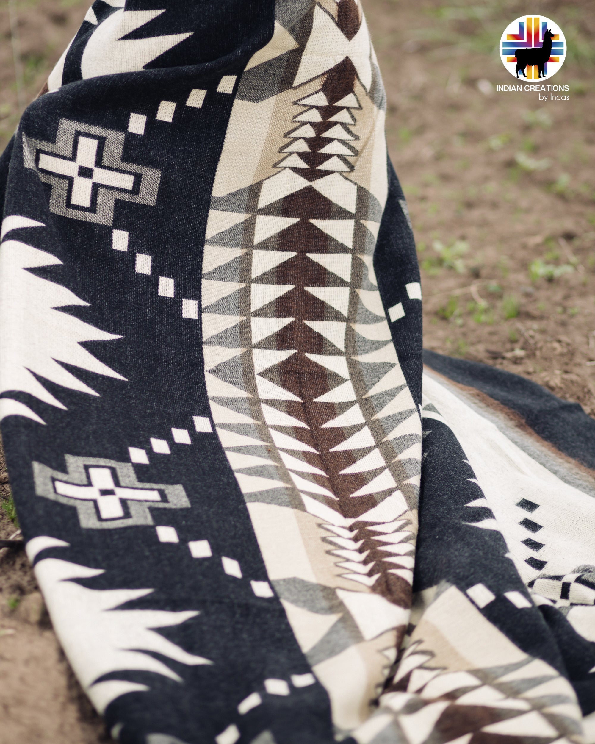 KING SIZE and Heavy-Duty Alpaca Blanket (Brown Holzstapel)