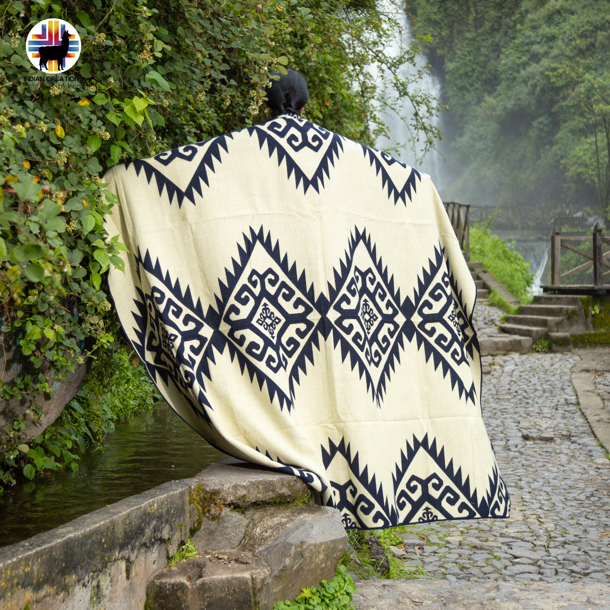 Hyacinthus Handmade Alpaca Wool Blanket. Queen Size