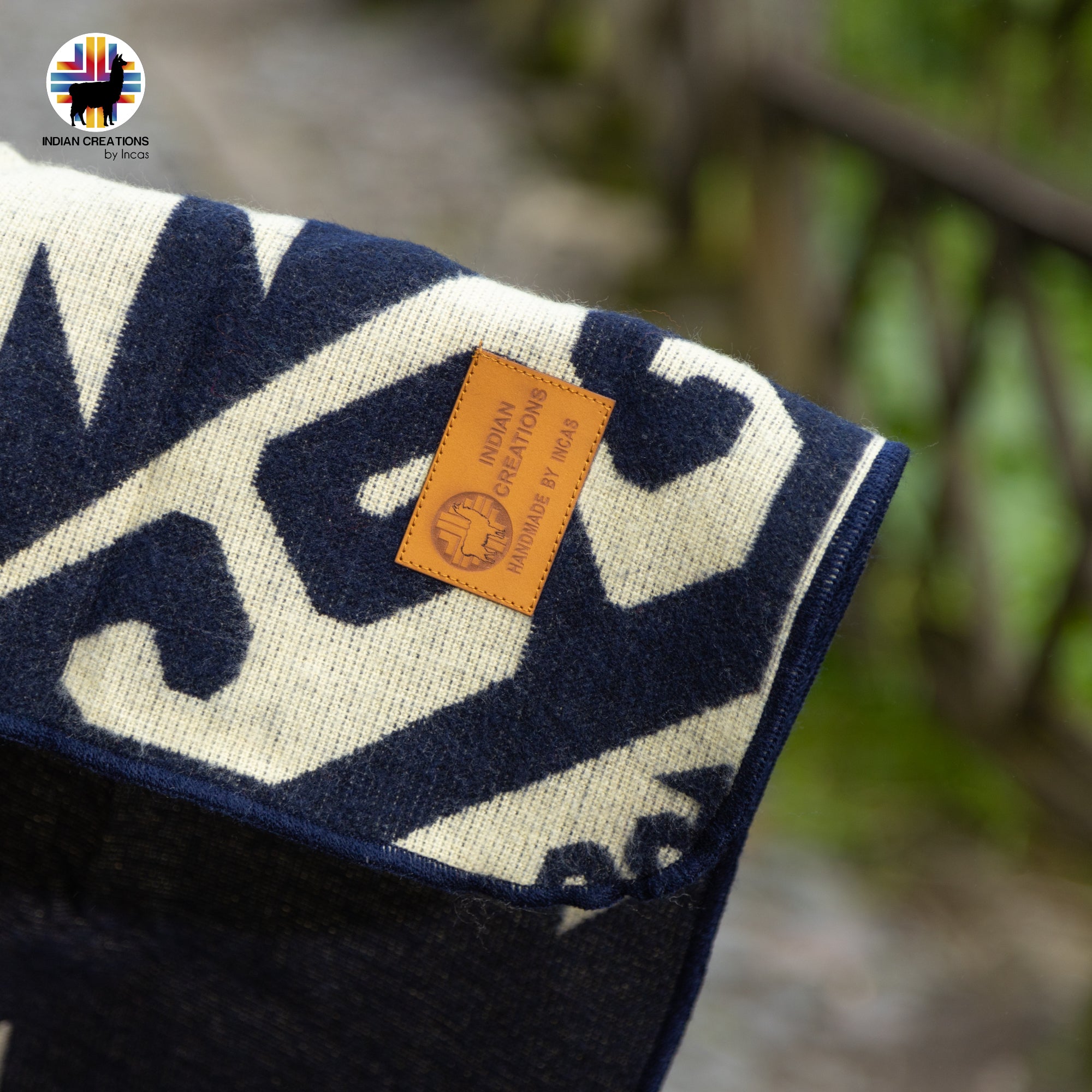Hyacinthus Handmade Alpaca Wool Blanket. Queen Size
