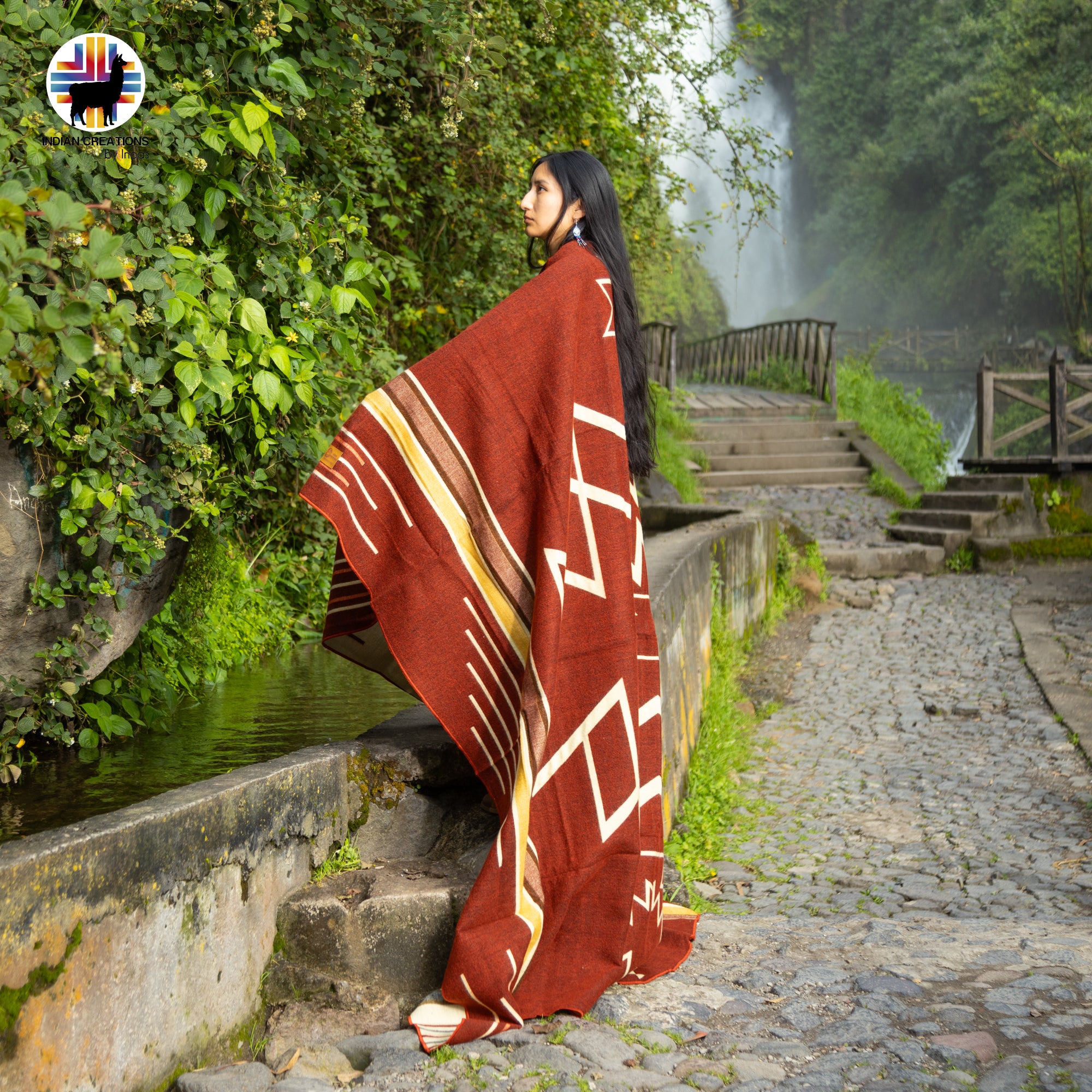 Tithonia Handmade Alpaca Wool Blanket. Queen Size