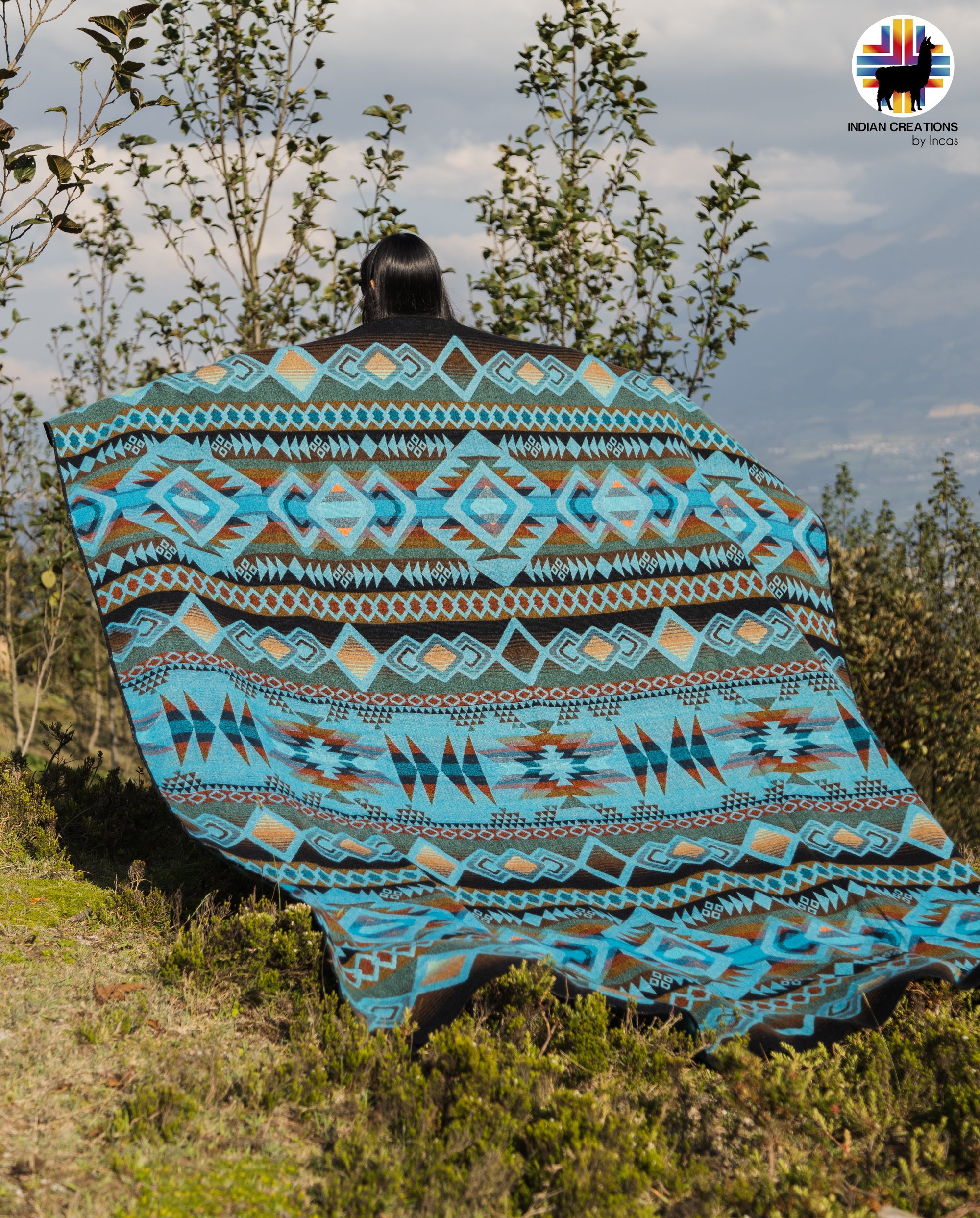 KING SIZE and Heavy-Duty Alpaca Blanket (Blue Morpho)