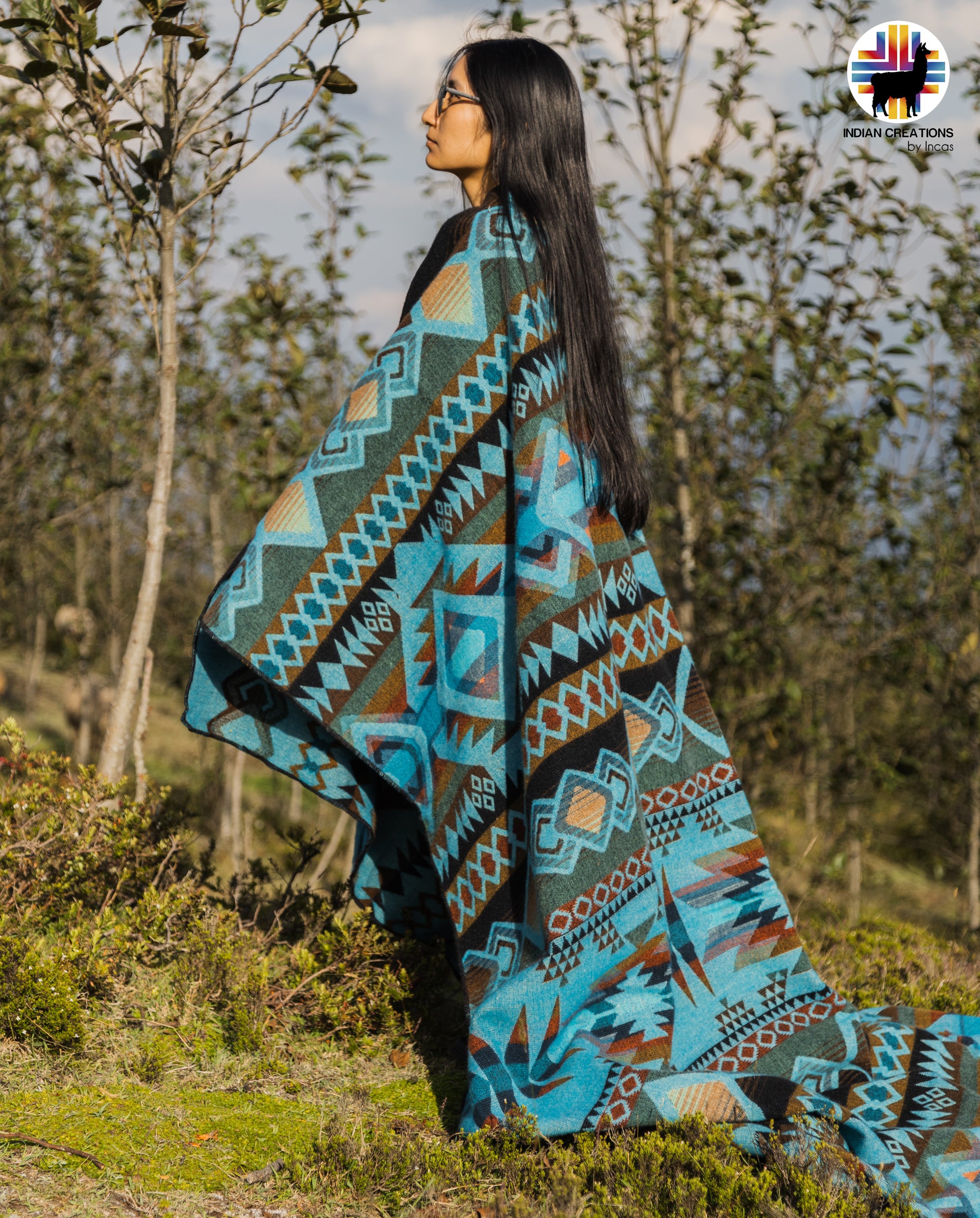 KING SIZE and Heavy-Duty Alpaca Blanket (Blue Morpho)