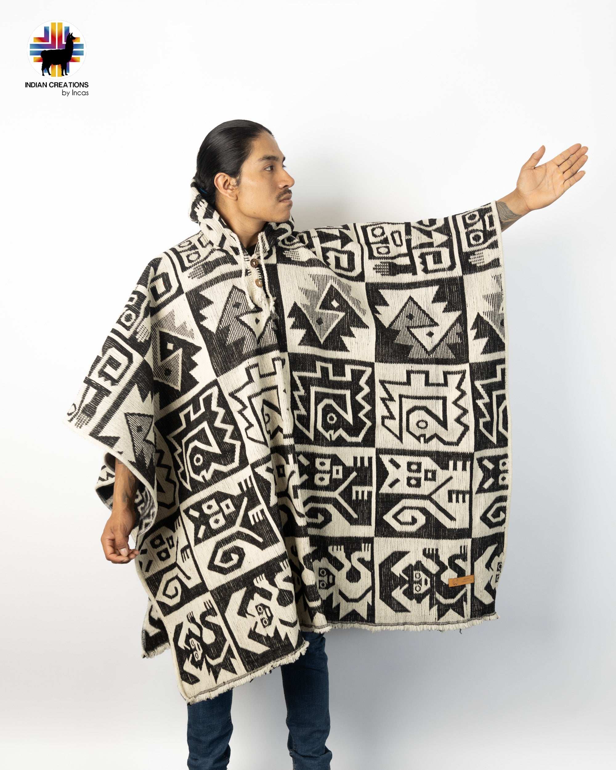 sacred carving Luxurious Sheep Wool Poncho