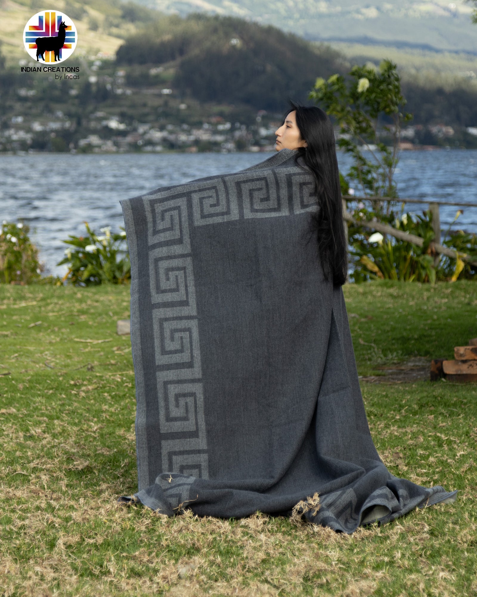 KING SIZE Alpaca Blanket (Silver Spring)