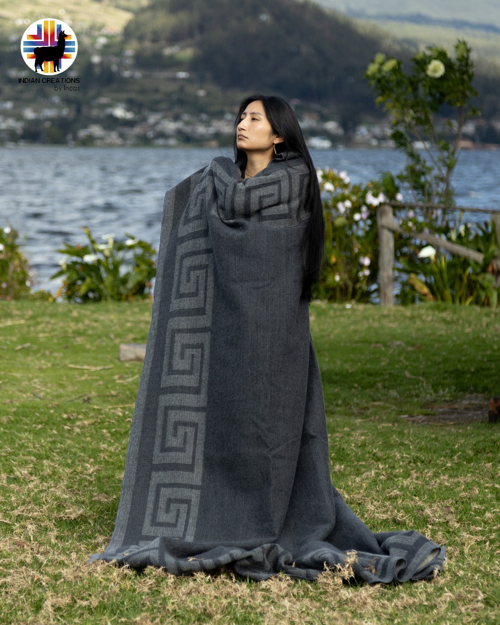 KING SIZE Alpaca Blanket (Silver Spring)