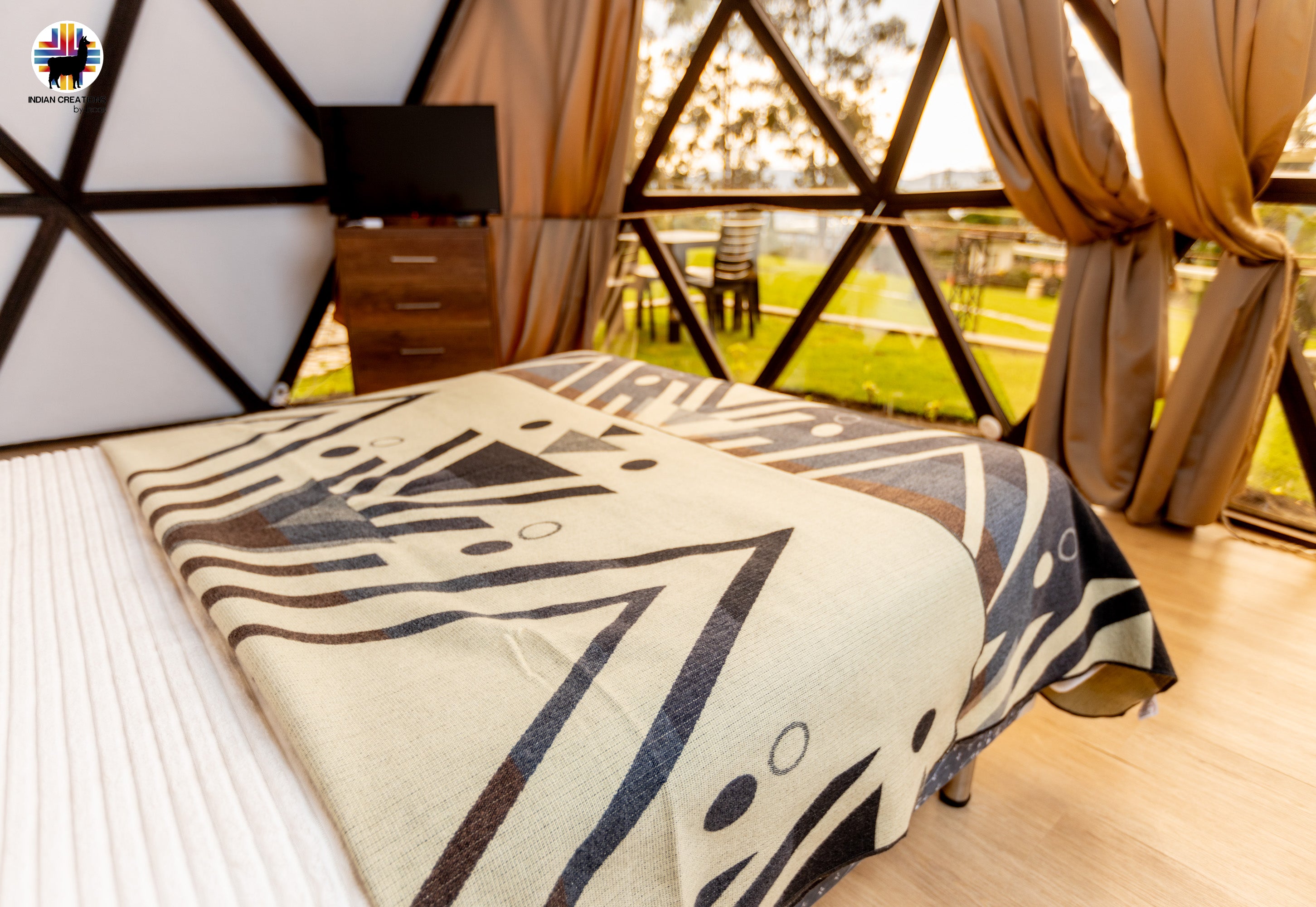 KING SIZE and Heavy-Duty Alpaca Blanket (Terracotta Field)