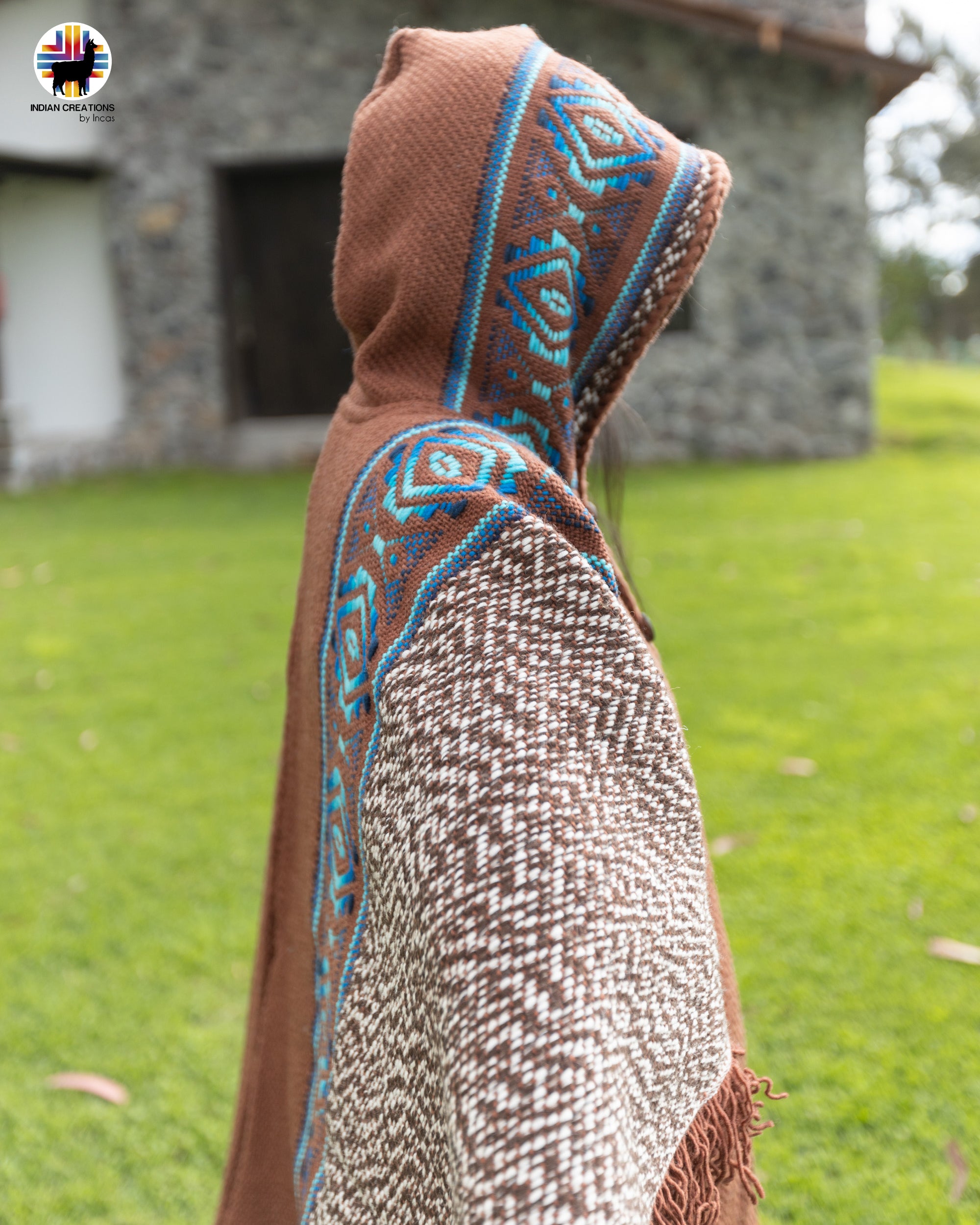 Chionodoxa Sheep Wool Cape