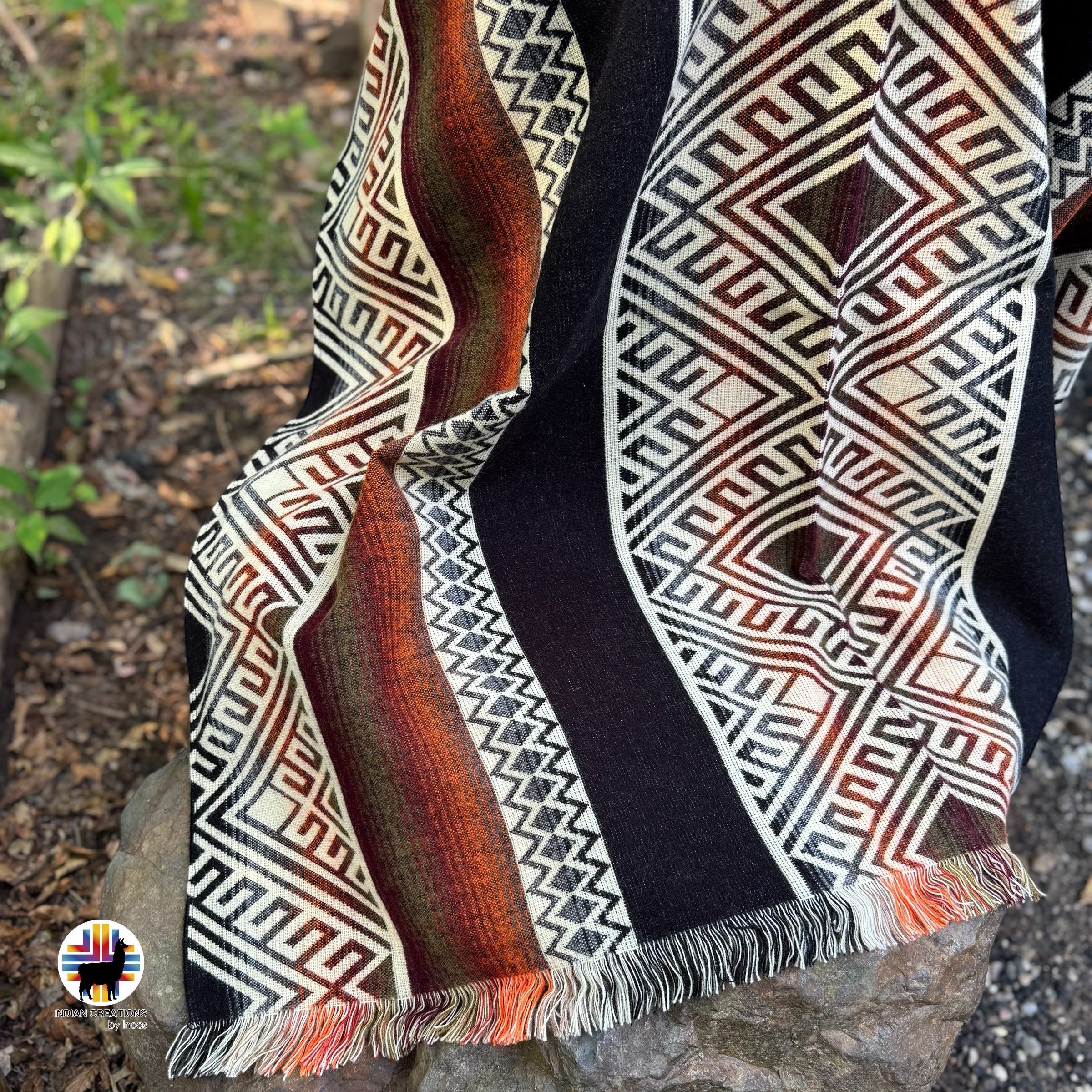 Dahlia pinnata Alpaca Poncho