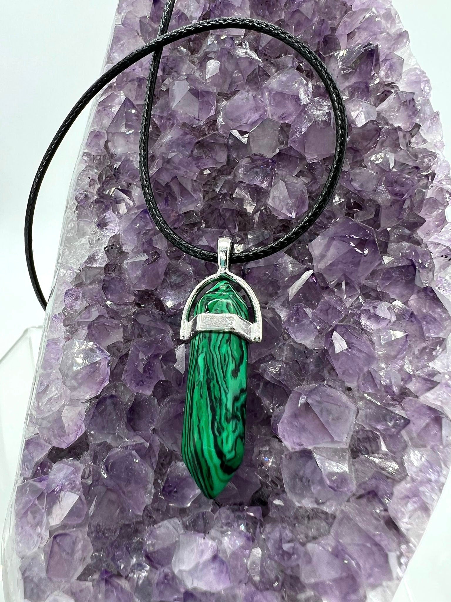 Crystal Pendulum Necklace. Chakra Pendant. Wire Wrapped Gemstone Pendant Necklace. Boho spiritual. FREE SHIPPING!