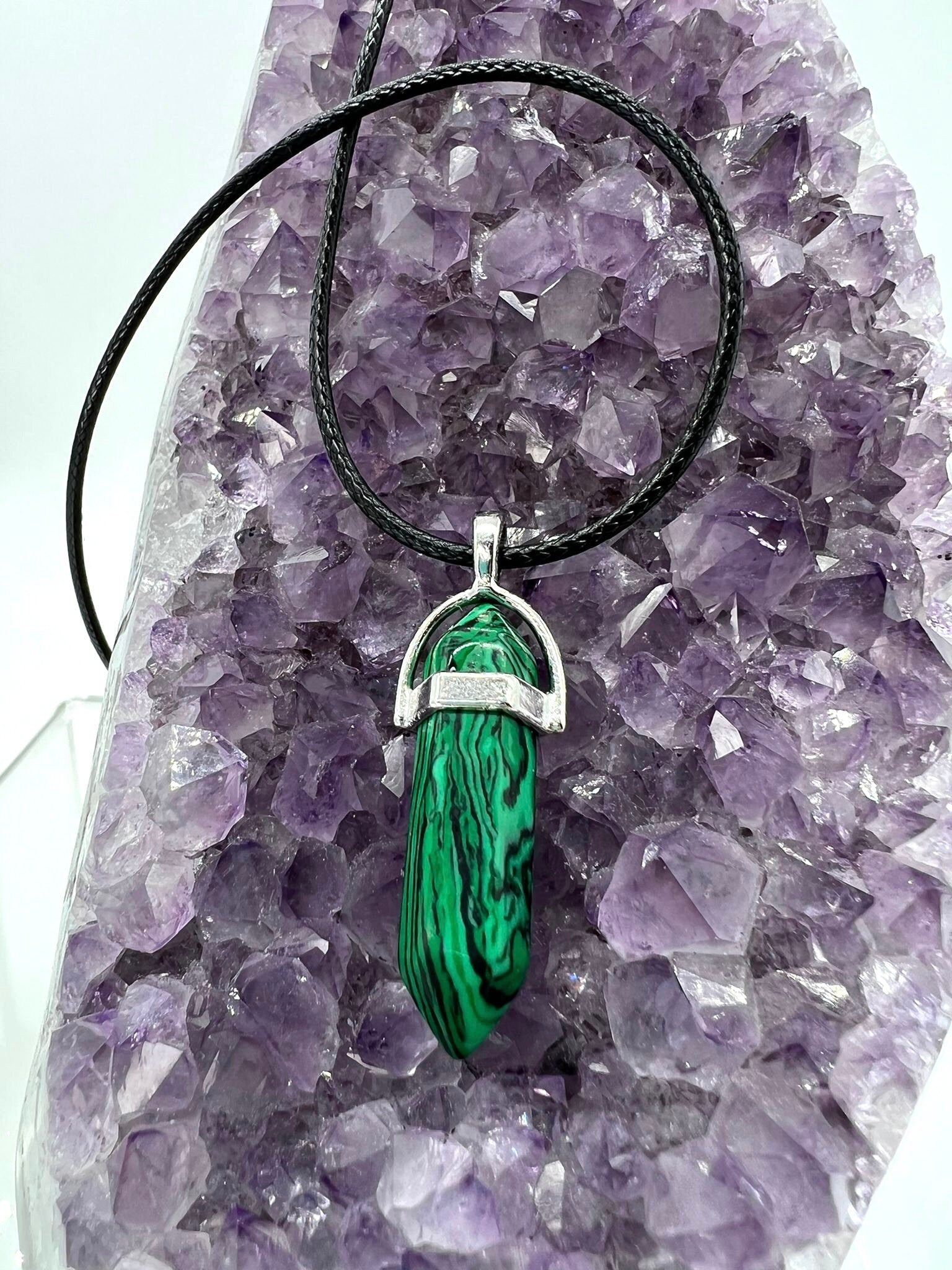 Crystal Pendulum Necklace. Chakra Pendant. Wire Wrapped Gemstone Pendant Necklace. Boho spiritual. FREE SHIPPING!