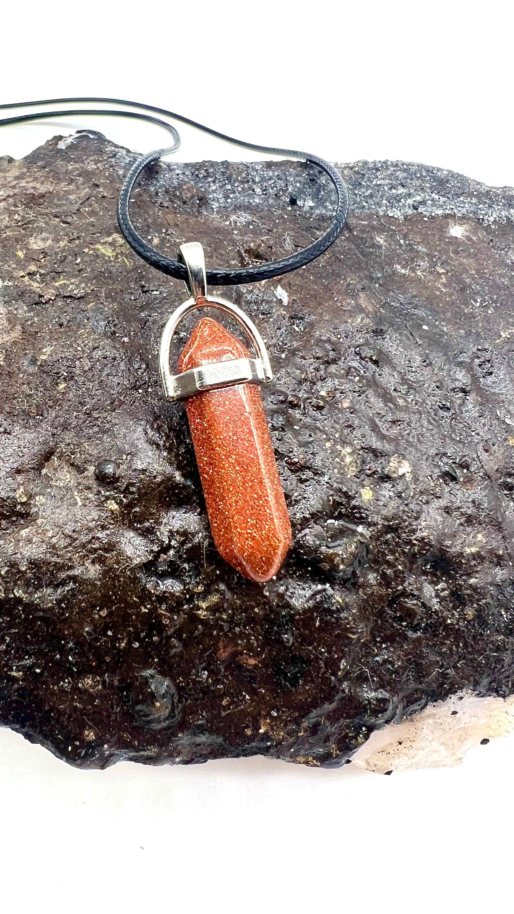 Crystal Pendulum Necklace. Chakra Pendant. Wire Wrapped Gemstone Pendant Necklace. Boho spiritual. FREE SHIPPING!