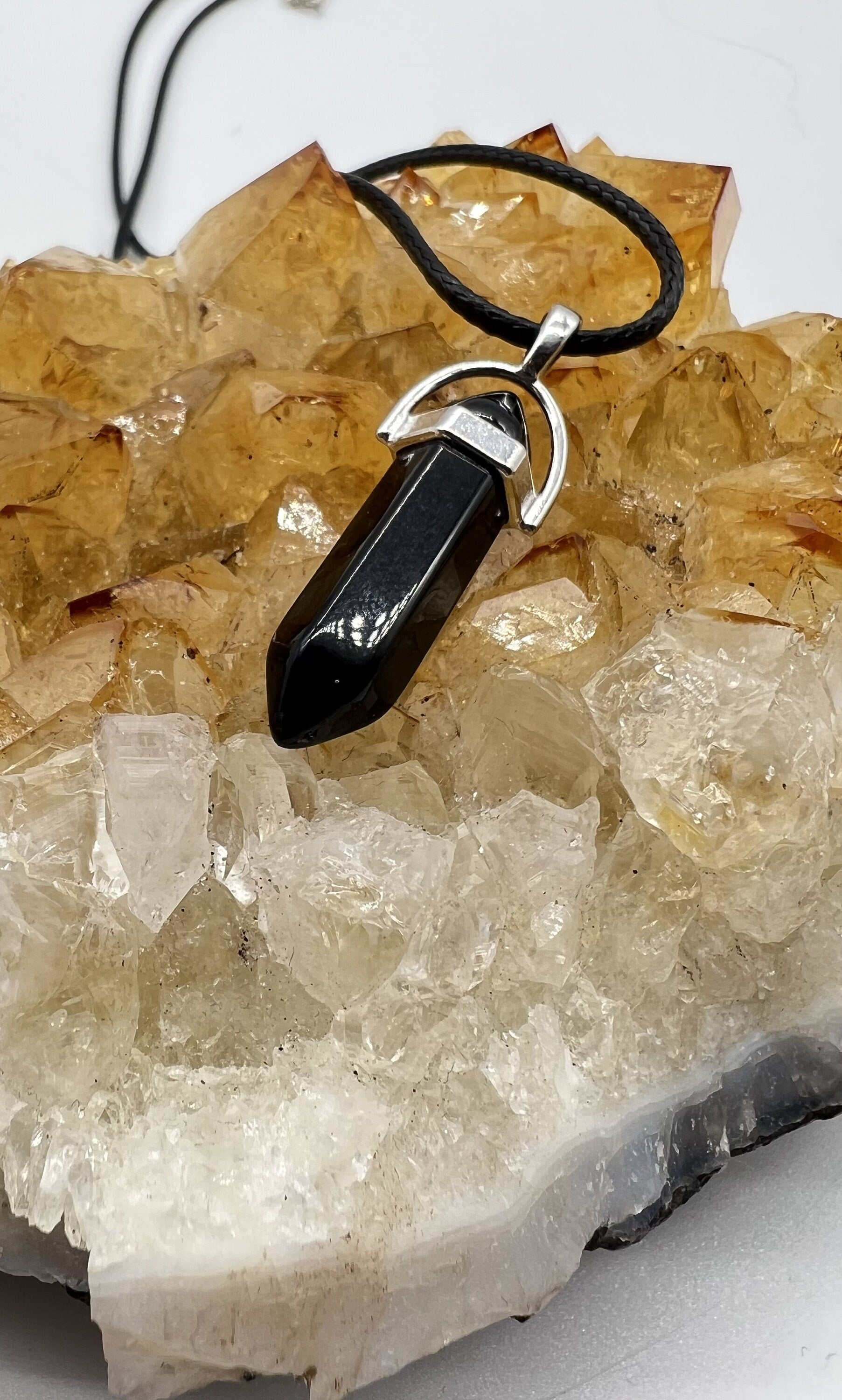 Crystal Pendulum Necklace. Chakra Pendant. Wire Wrapped Gemstone Pendant Necklace. Boho spiritual. FREE SHIPPING! Gift Ideas!