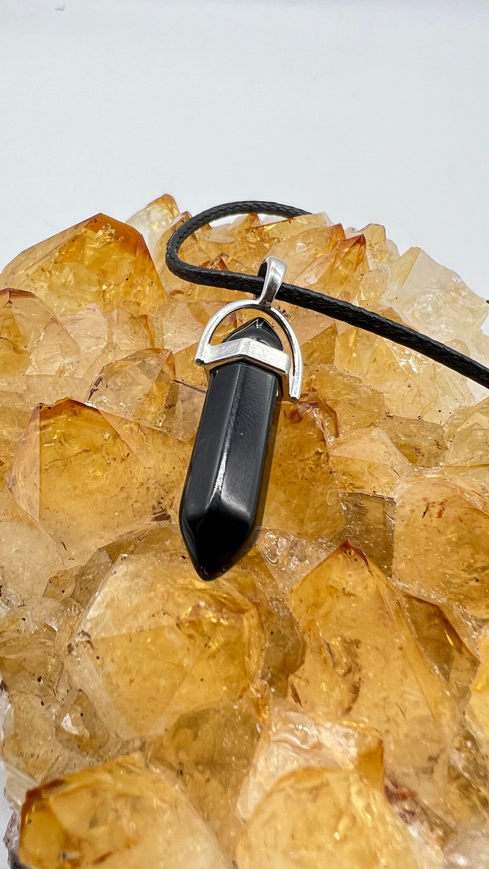 Crystal Pendulum Necklace. Chakra Pendant. Wire Wrapped Gemstone Pendant Necklace. Boho spiritual. FREE SHIPPING! Gift Ideas!