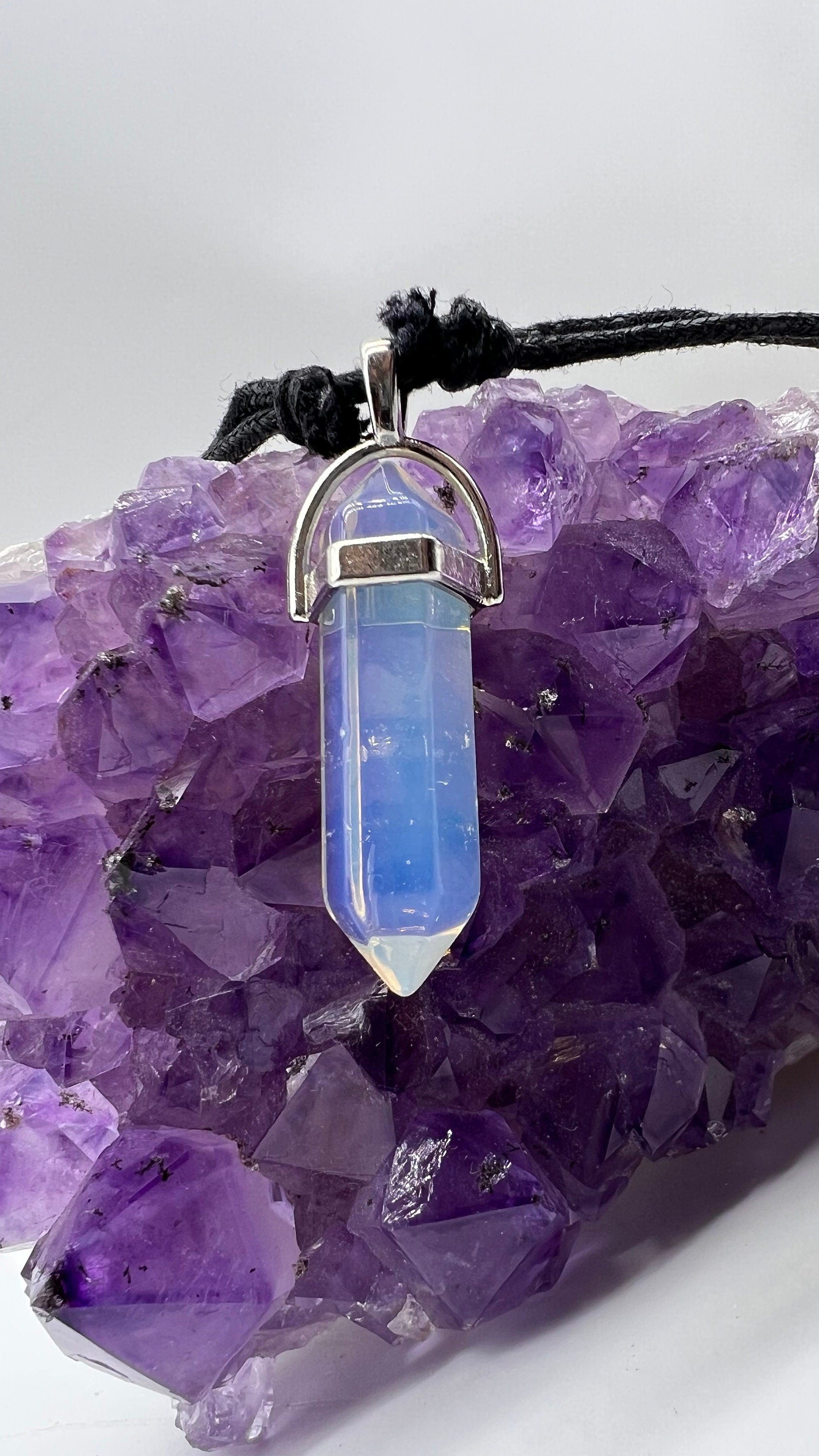 Crystal Pendulum Necklace. Chakra Pendant. Wire Wrapped Gemstone Pendant Necklace. Boho spiritual. FREE SHIPPING! San Valentine Gift Ideas
