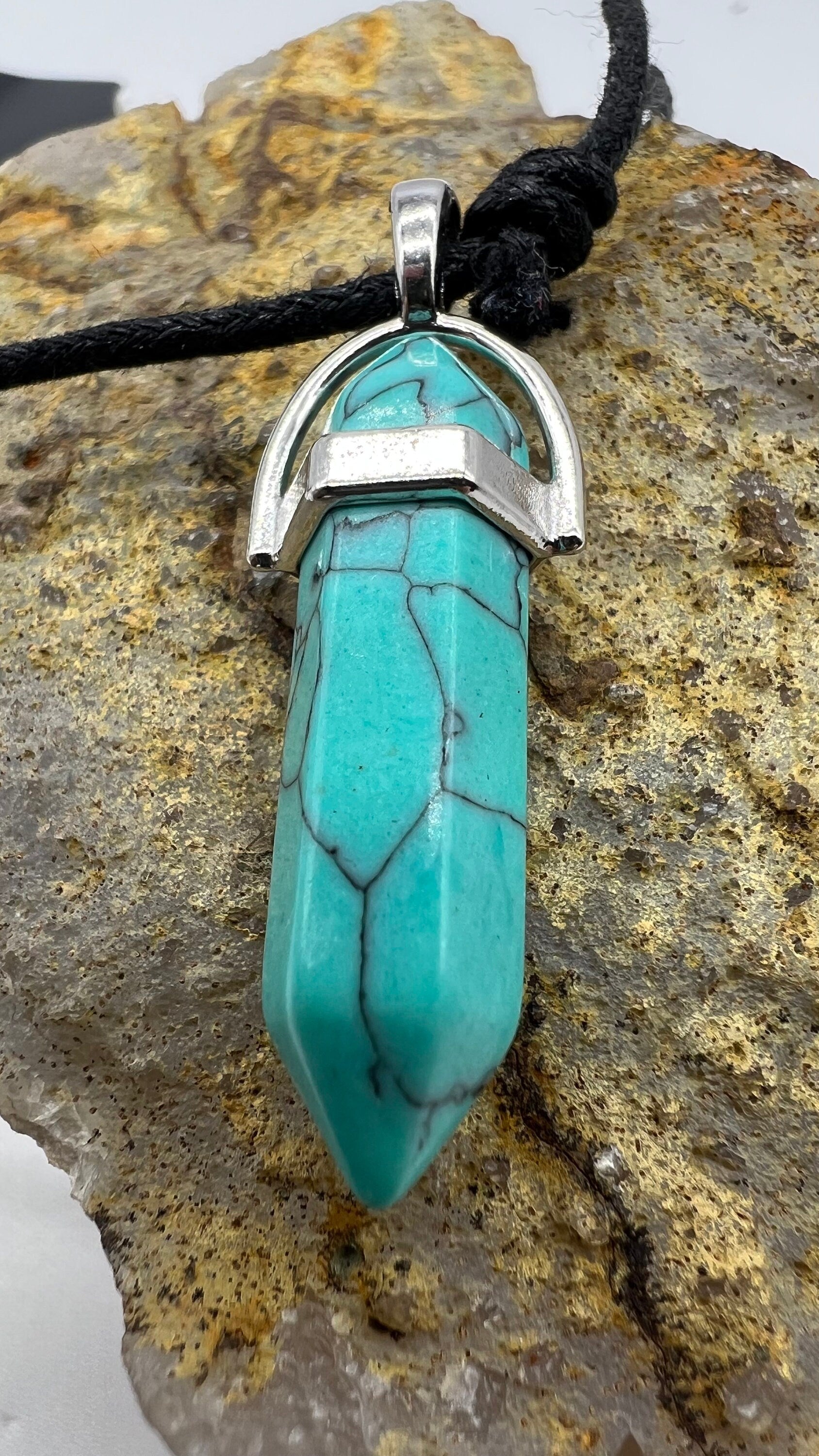 Crystal Pendulum Necklace. Chakra Pendant. Wire Wrapped Gemstone Pendant Necklace. Boho spiritual. FREE SHIPPING!