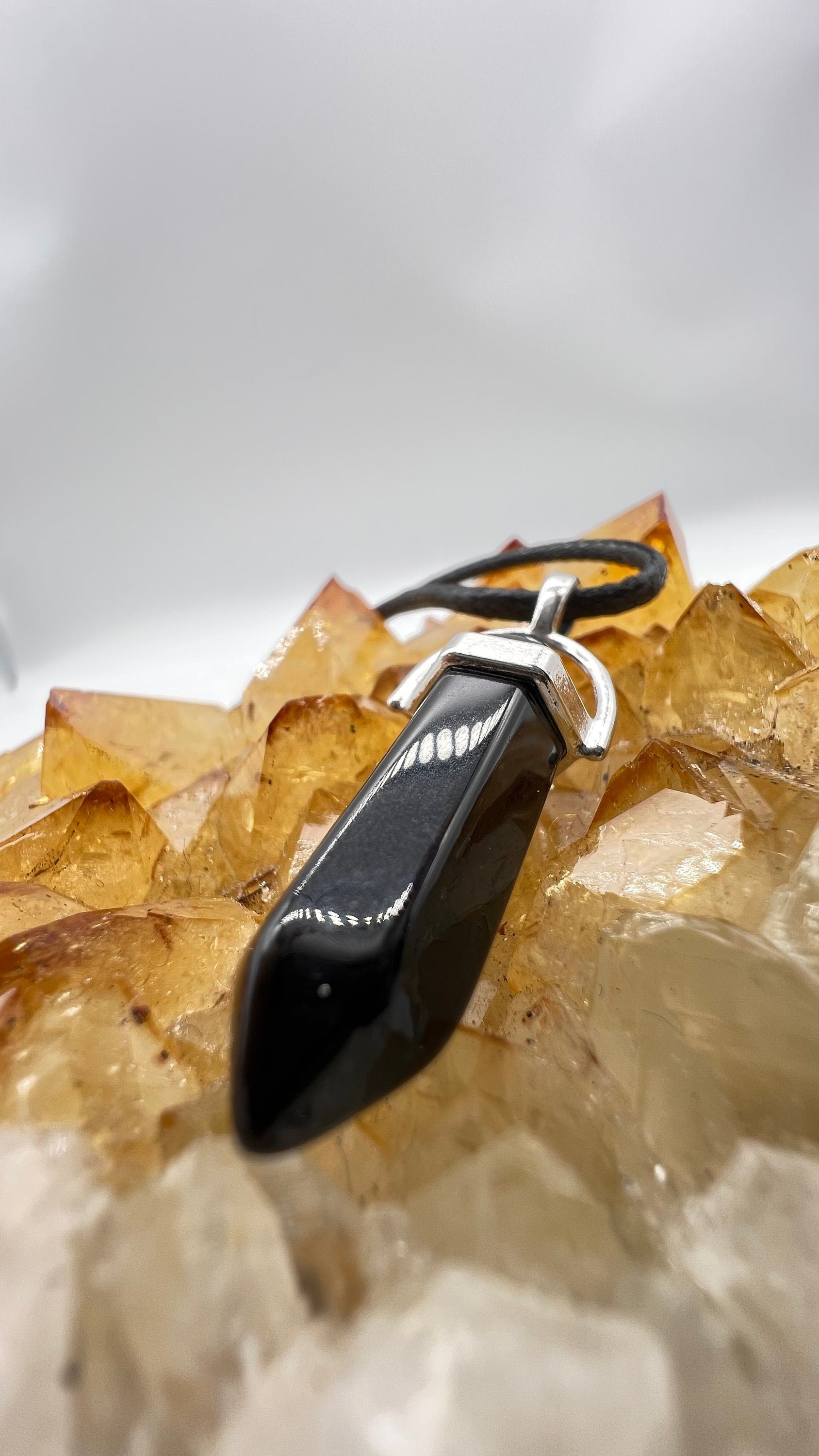 Crystal Pendulum Necklace. Chakra Pendant. Wire Wrapped Gemstone Pendant Necklace. Boho spiritual. FREE SHIPPING! Gift Ideas!