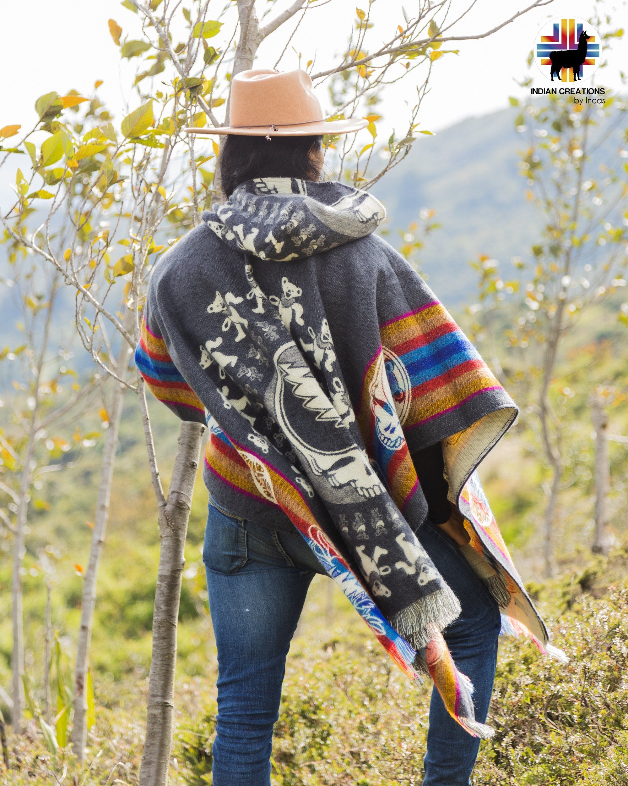 Beautiful Alpaca Wool Poncho. ( Pshyco Grey Bear) Handcrafted by Indigenous Hands! Machine Washable. Unisex. FREE SHIPPING! Gift Ideas