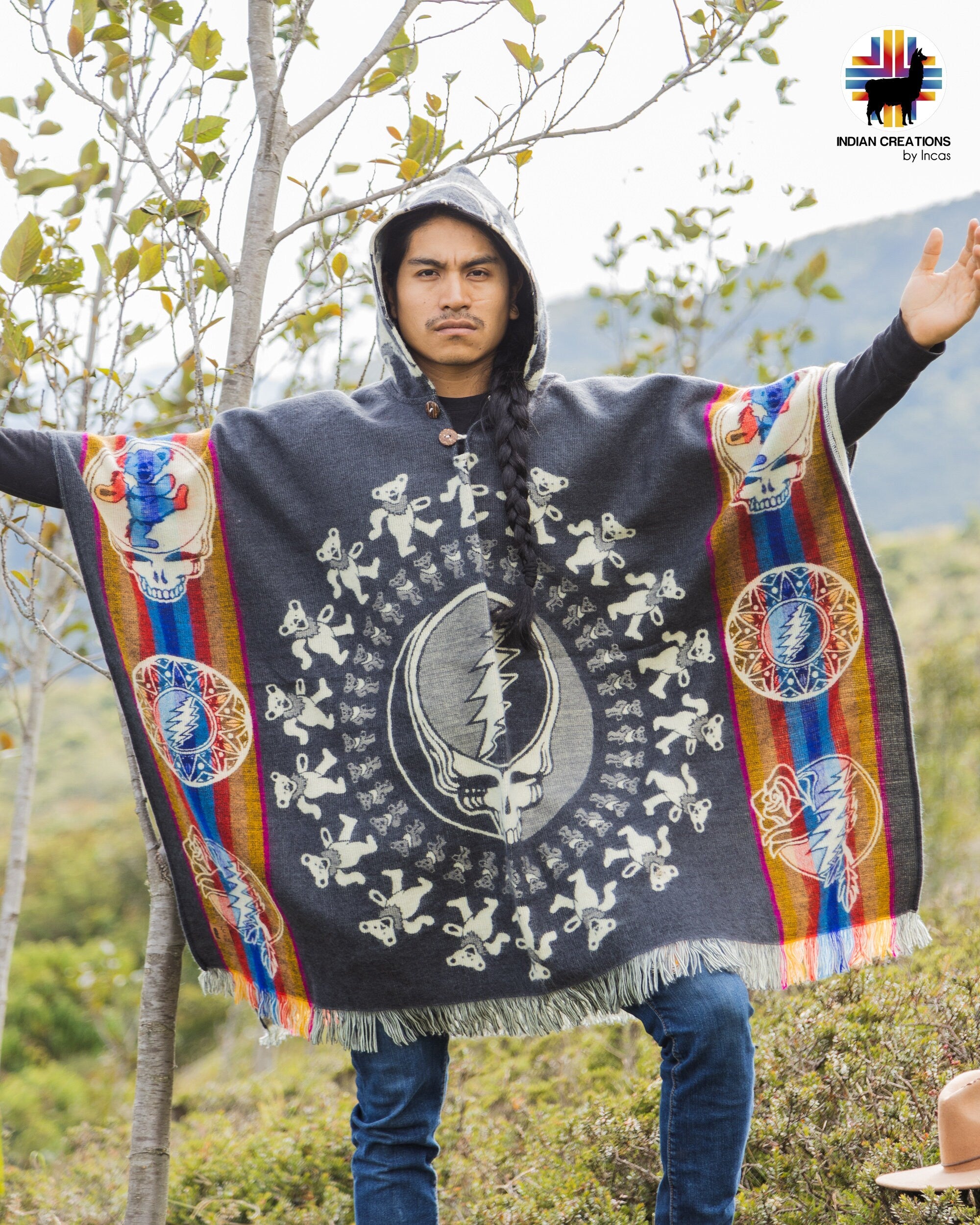 Beautiful Alpaca Wool Poncho. ( Pshyco Grey Bear) Handcrafted by Indigenous Hands! Machine Washable. Unisex. FREE SHIPPING! Gift Ideas