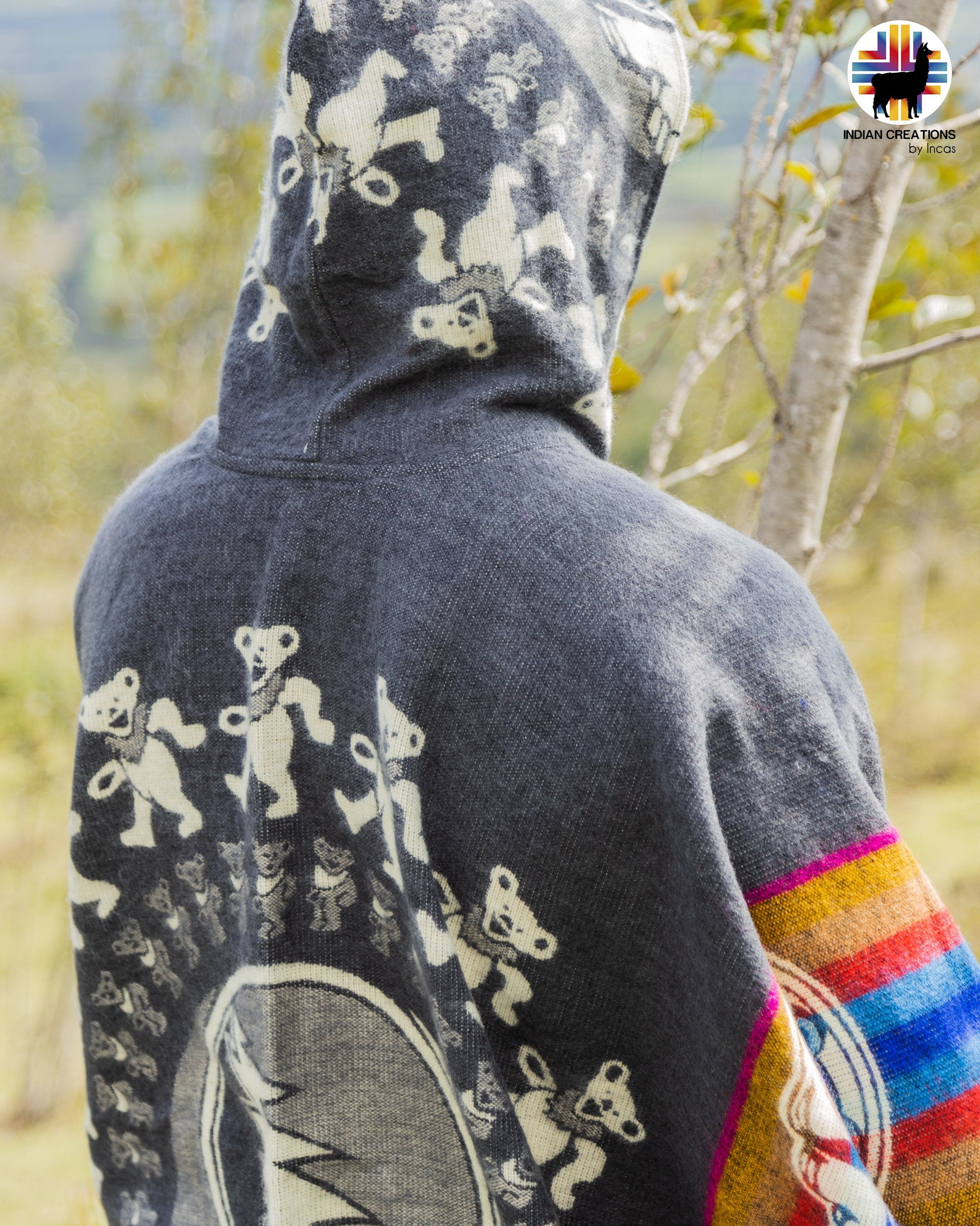 Beautiful Alpaca Wool Poncho. ( Pshyco Grey Bear) Handcrafted by Indigenous Hands! Machine Washable. Unisex. FREE SHIPPING! Gift Ideas