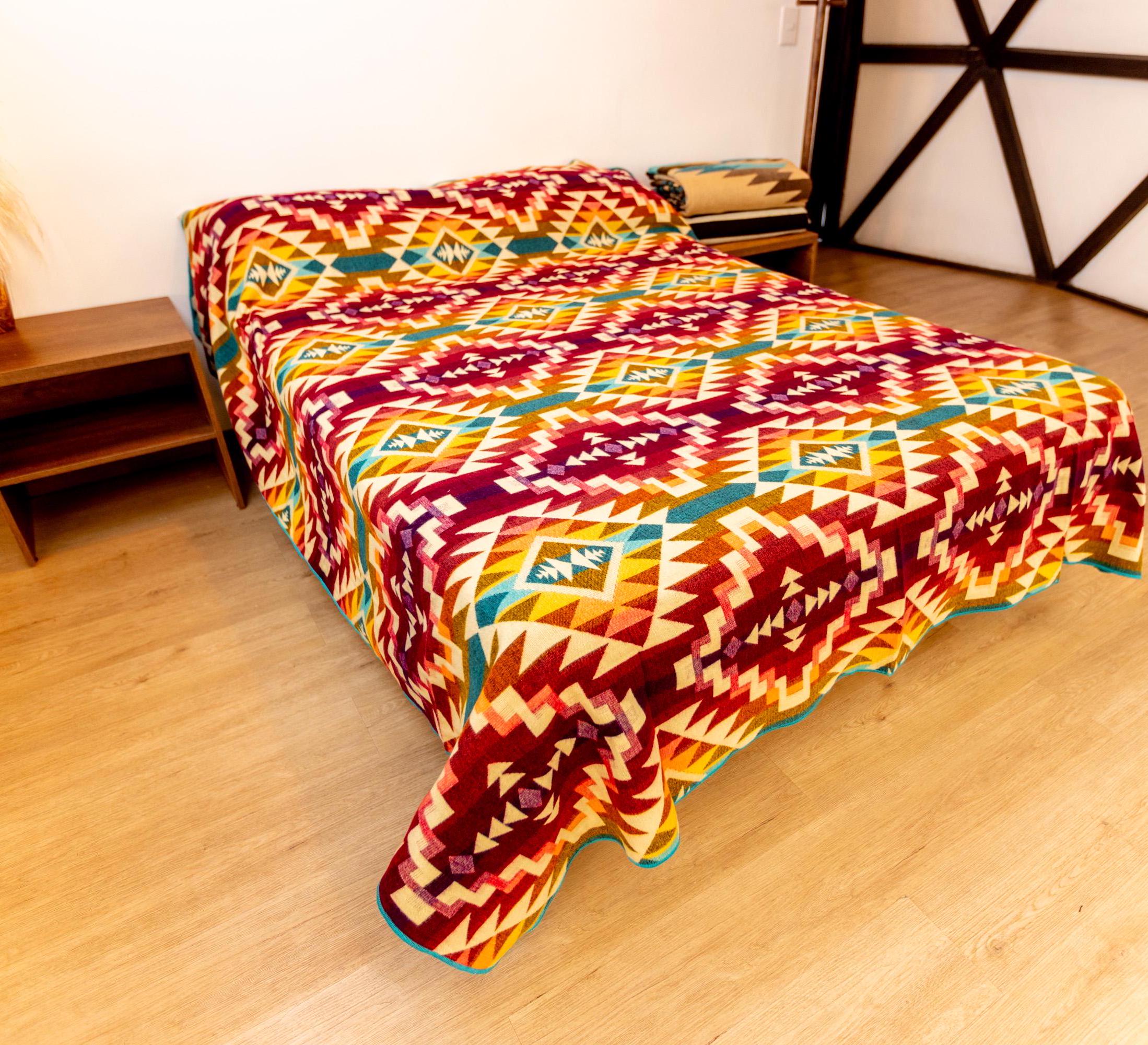 The Seven Colors Handmade Alpaca Wool Blanket. Queen Size. Handcrafted by Indigenous Hands. Super Soft and Warm. FREE SHIPPING. Gift Ideas